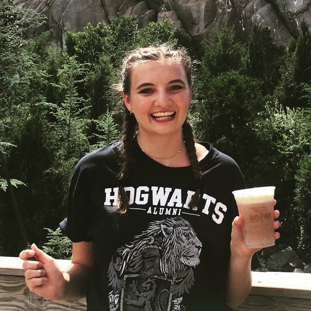 Meet your Posher, Olivia